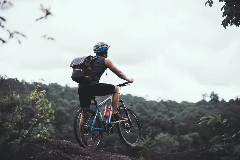 Rower trekkingowy - na co zwrócić uwagę przy zakupie?