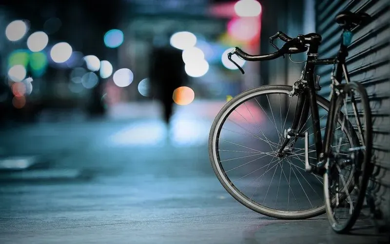 Poznaj 5 powodów, dlaczego warto wybierać rower jako środek transportu, czyli ekologia i ekonomia w jednym